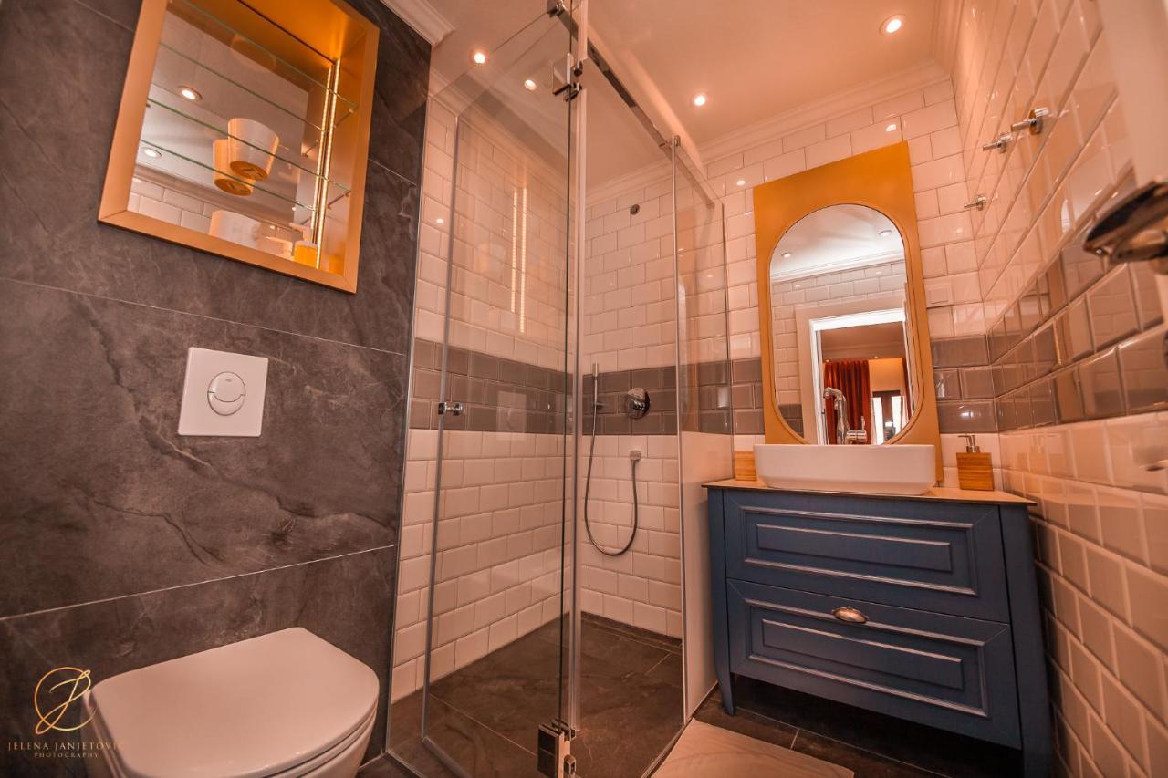 Barka B'N'B - Elegant Seaview Rooms Herceg Novi Bagian luar foto