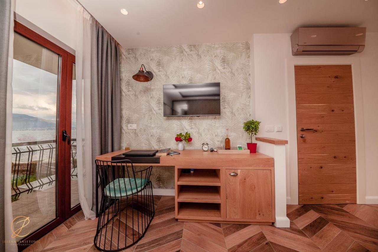Barka B'N'B - Elegant Seaview Rooms Herceg Novi Bagian luar foto