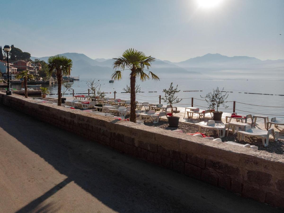 Barka B'N'B - Elegant Seaview Rooms Herceg Novi Bagian luar foto