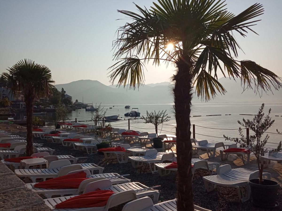 Barka B'N'B - Elegant Seaview Rooms Herceg Novi Bagian luar foto