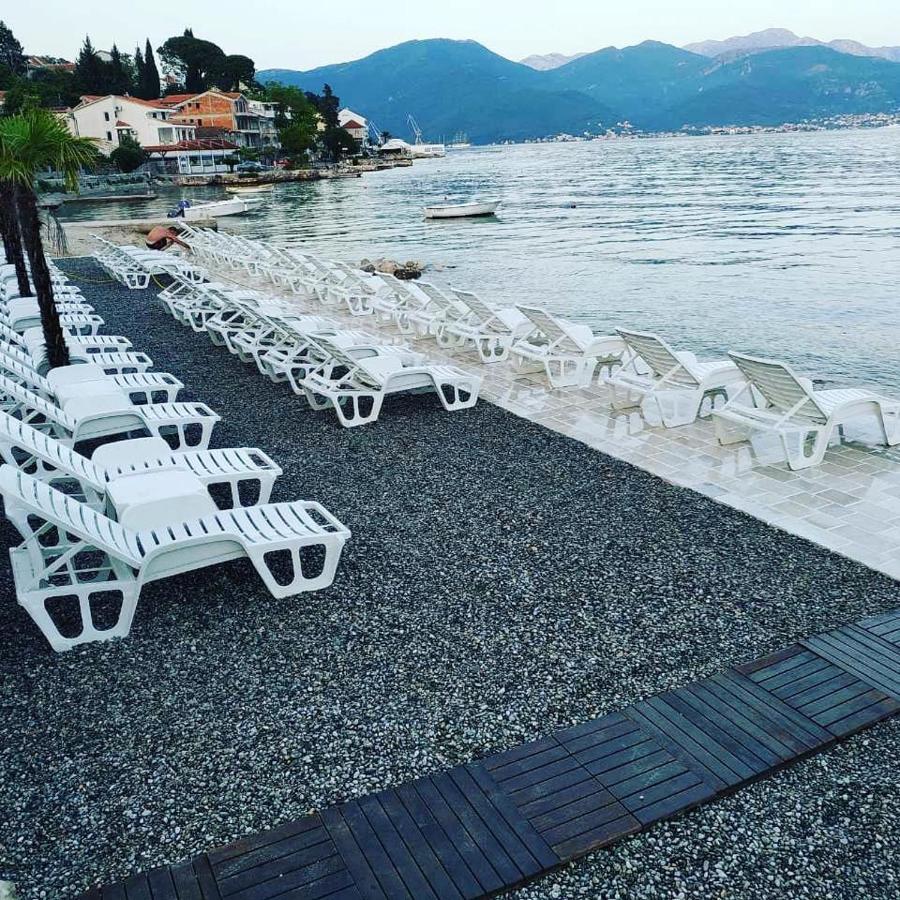 Barka B'N'B - Elegant Seaview Rooms Herceg Novi Bagian luar foto